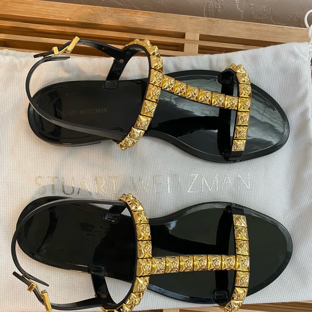 Stuart weitzman black jelly sandal with gold flower details